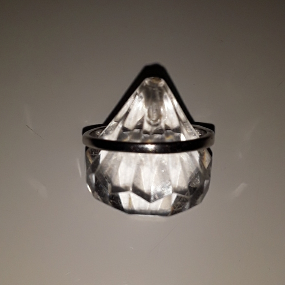 Women's Cubic Zirconia Crystal Ring Size 9 - Picture 3 of 3